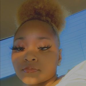 Meet your Posher, Kay